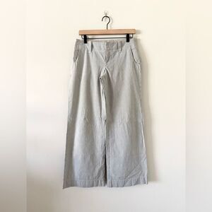 GAP Wide Leg Trousers in Thin Gray Stripe Size 2